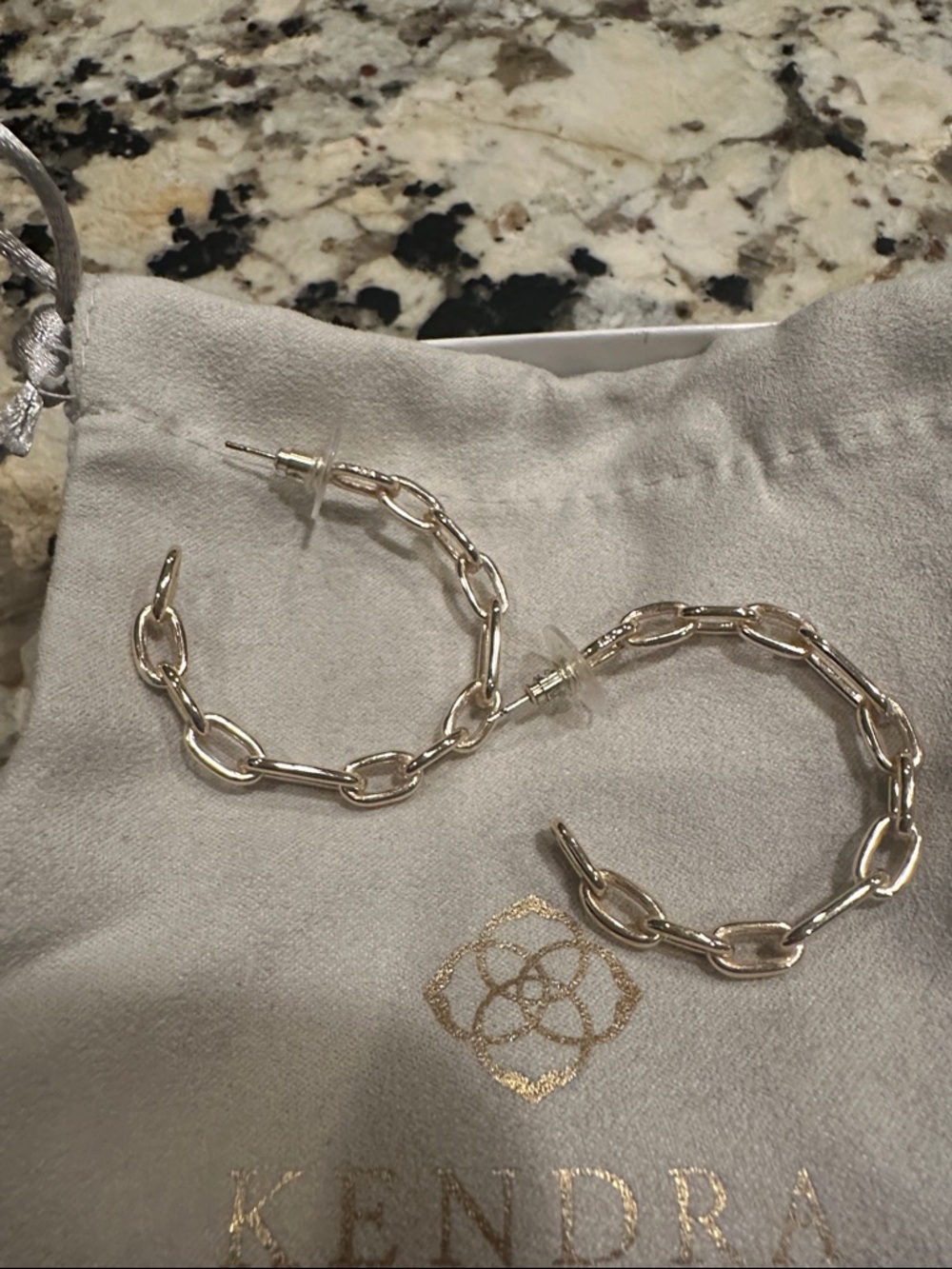 Kendra Scott Gold Chain-Link Hoop Earrings - Picture 2 of 2